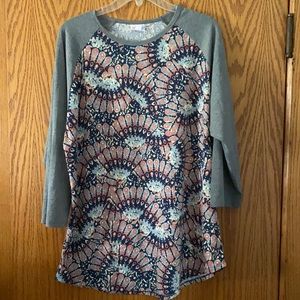 LuLaRoe 3XL Randy baseball style shirt